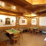 Ξενοδοχείο Hotel-doerfler Garni