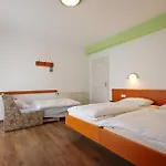 Hotel-doerfler Garni