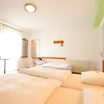Ξενοδοχείο Hotel-doerfler Garni
