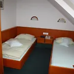 Hotel-doerfler Garni