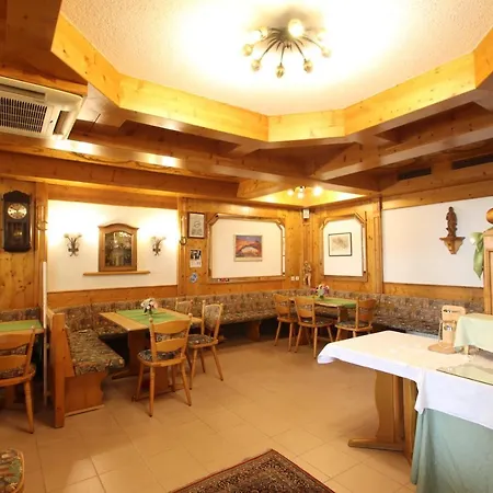 Hotel Hotel-doerfler Garni 3*