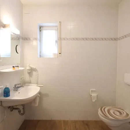 Hotel-doerfler Garni 3*