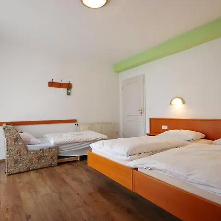 Hotel-doerfler Garni