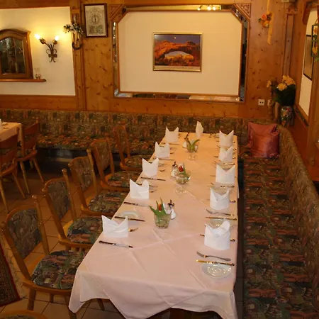Hotel-doerfler Garni Hotel 3*