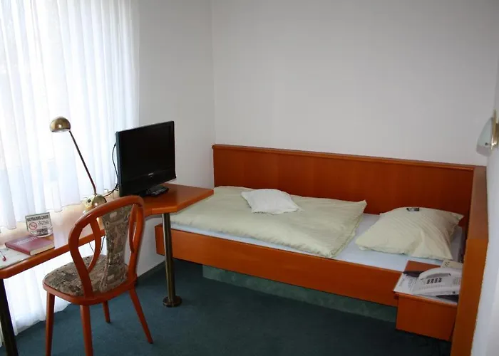 Hotel-doerfler Garni 3*