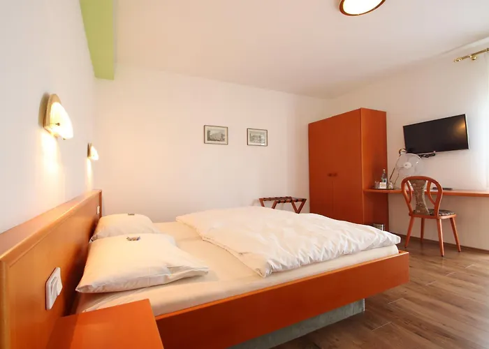 Hotel-doerfler Garni Hotel 3*
