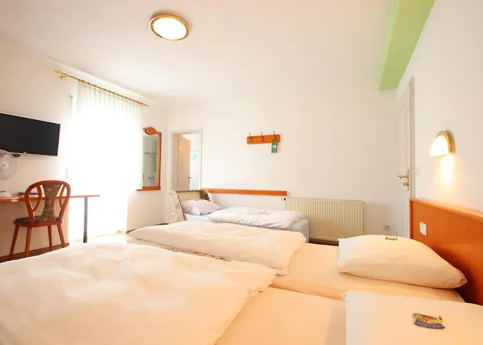Hotel Hotel-doerfler Garni