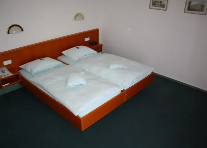 Hotel Hotel-doerfler Garni 3*
