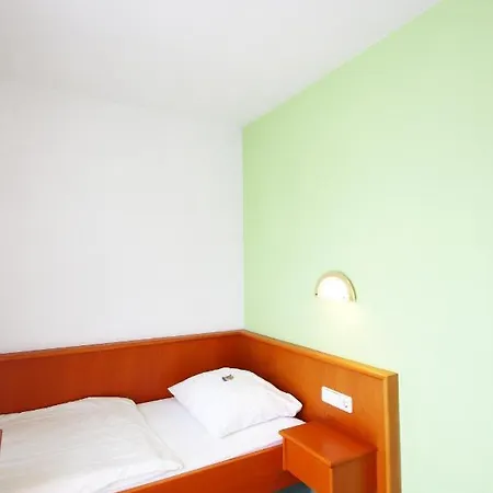 Hotel-doerfler Garni Ξενοδοχείο Kahl am Main