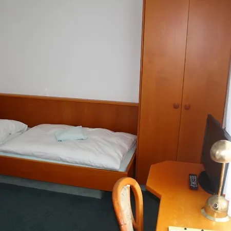 Hotel-doerfler Garni 3* Kahl am Main