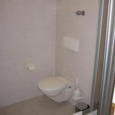 Ξενοδοχείο Hotel-doerfler Garni 3*
