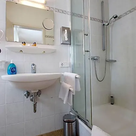 Hotel-doerfler Garni 3*