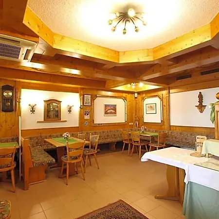 Hotel-doerfler Garni 3*