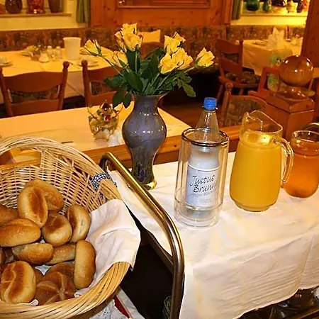 Hotel-doerfler Garni Kahl am Main