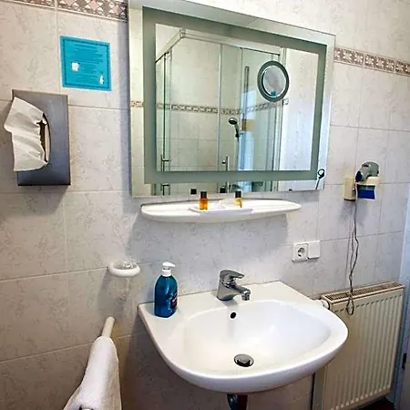 Ξενοδοχείο Hotel-doerfler Garni