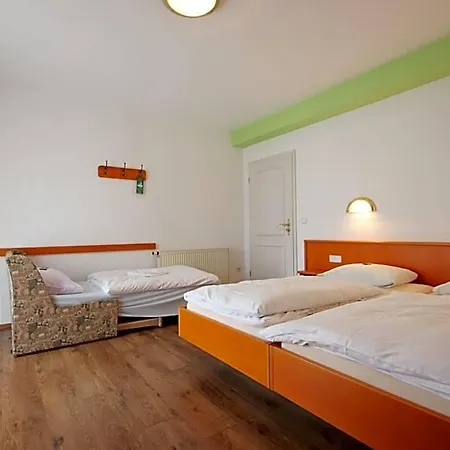 Hotel-doerfler Garni Ξενοδοχείο
