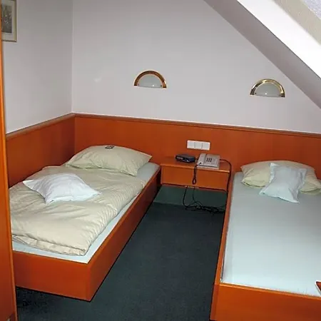 Hotel-doerfler Garni 호텔 Kahl am Main