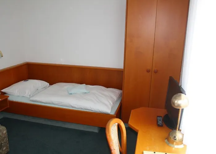 Hotel-doerfler Garni 3* Kahl am Main